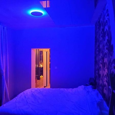 Love Room « L'Etreinte Doree » Illiers-Combray Екстер'єр фото