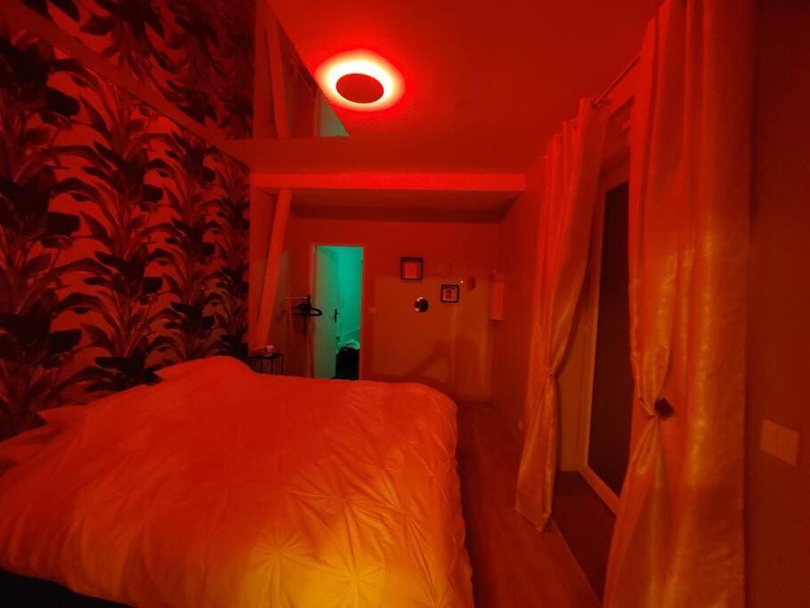 Love Room « L'Etreinte Doree » Illiers-Combray Екстер'єр фото