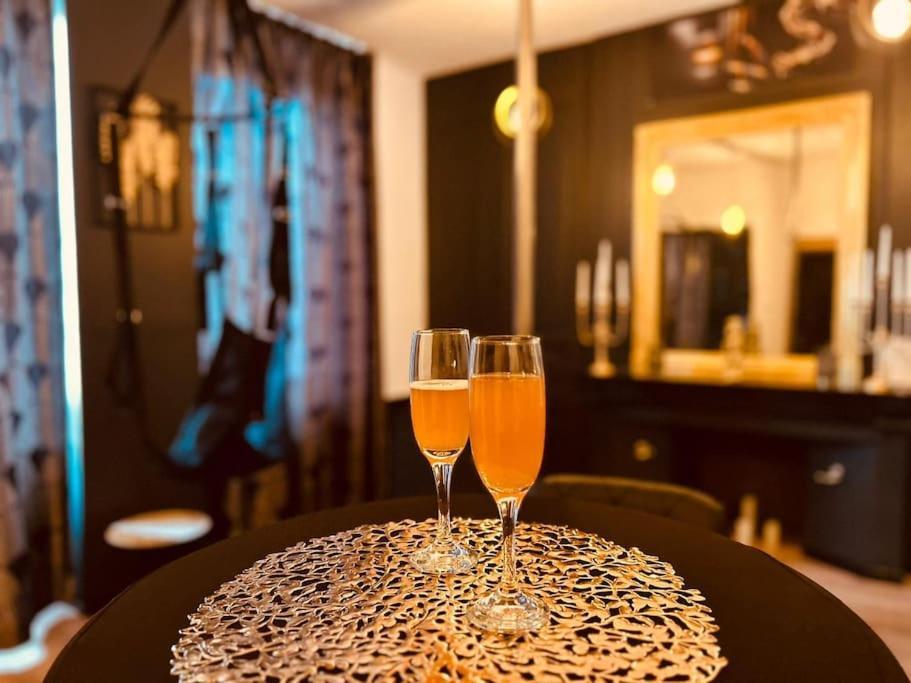 Love Room « L'Etreinte Doree » Illiers-Combray Екстер'єр фото